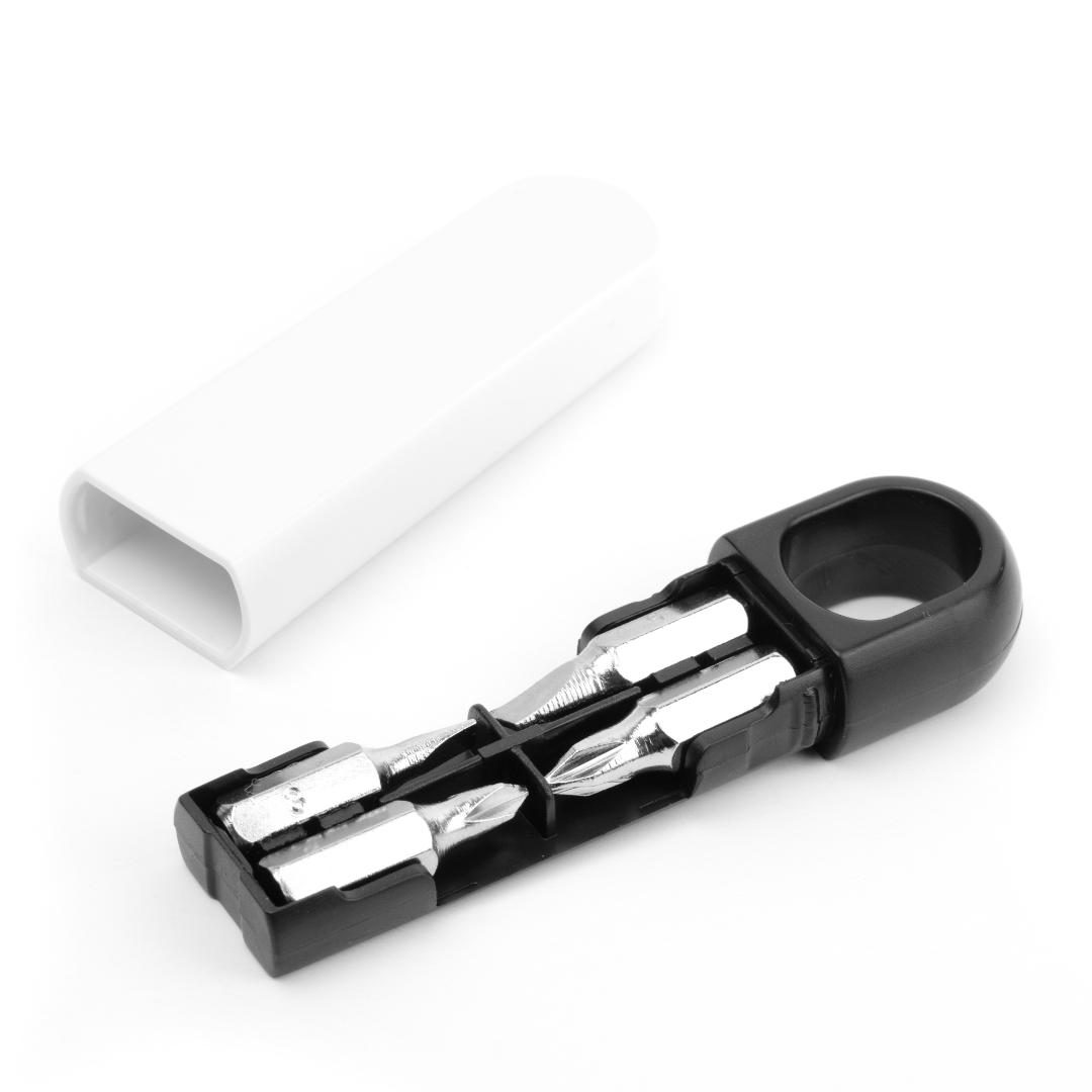 Scrit White front
