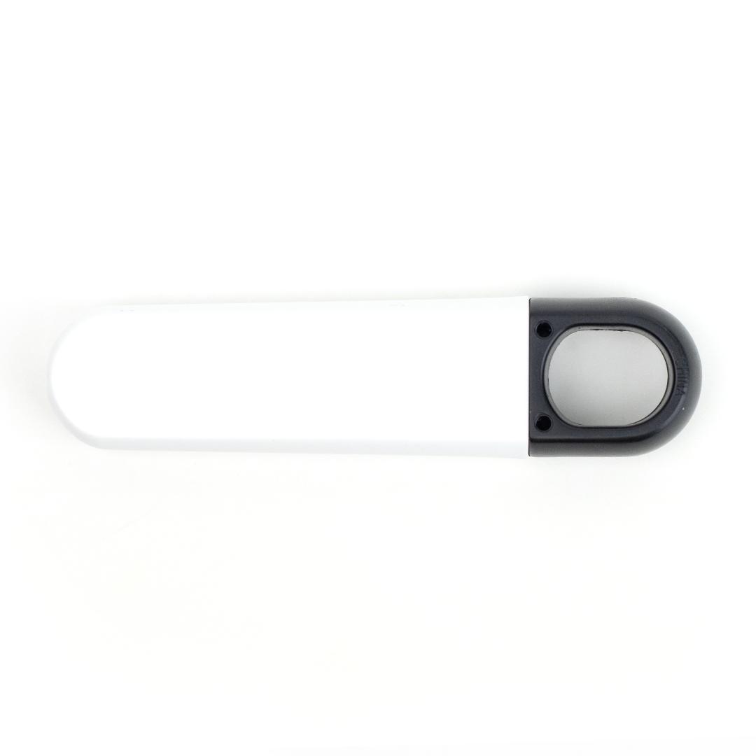 Scrit White front