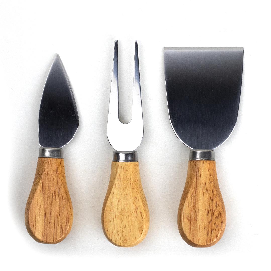 Quiz Set of Utensils  Wood front